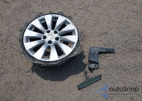 2011 Honda Accord 2.4 Lx from USA, damaged, VIN 1HGCP2F39BA147681